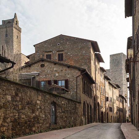 Appartamento Le Palme Con Terrazze In Centro San Gimignano Kültér fotó