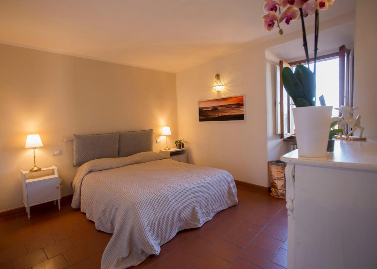 Appartamento Le Palme Con Terrazze In Centro San Gimignano Kültér fotó