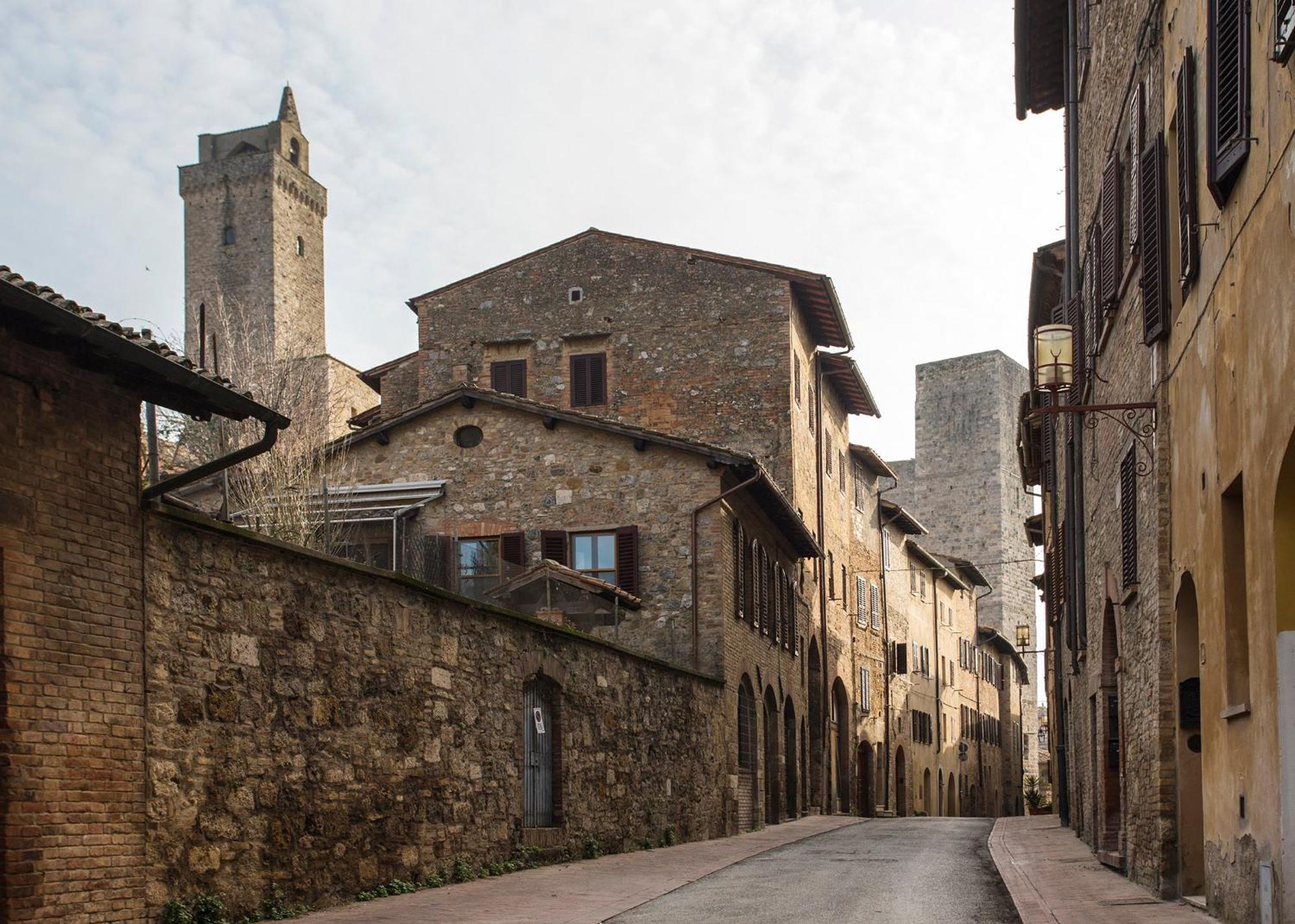 Appartamento Le Palme Con Terrazze In Centro San Gimignano Kültér fotó